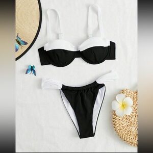 Black & White Bikini (Free with Bundle)